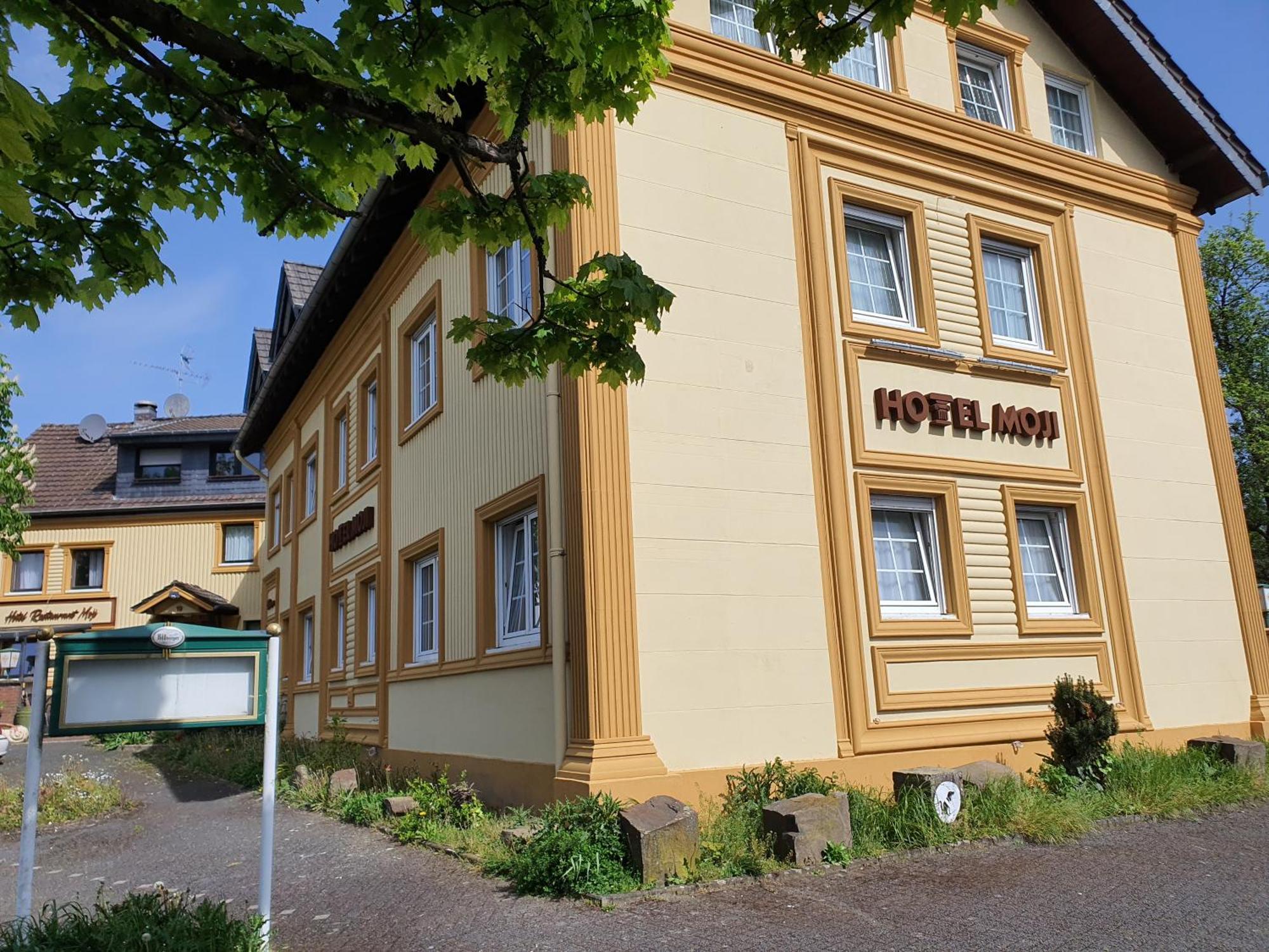 Hotel Landhaus Koln Lindlar Exterior foto
